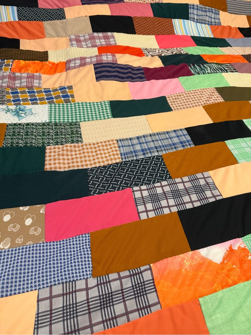 Handmade scrap patchwork quilt - Picture 2 of 11